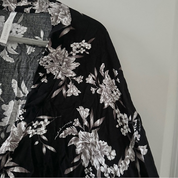Spiritual Gangster Maya Black Floral Kimono Women’s One Size Swim Coverup Beachy - Picture 8 of 16